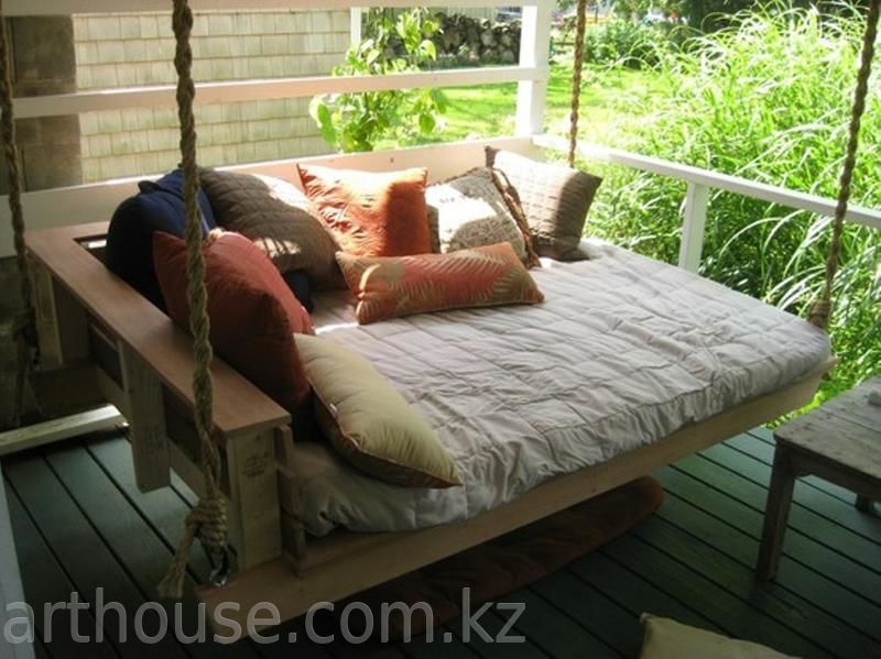 подвесной диван-кровать